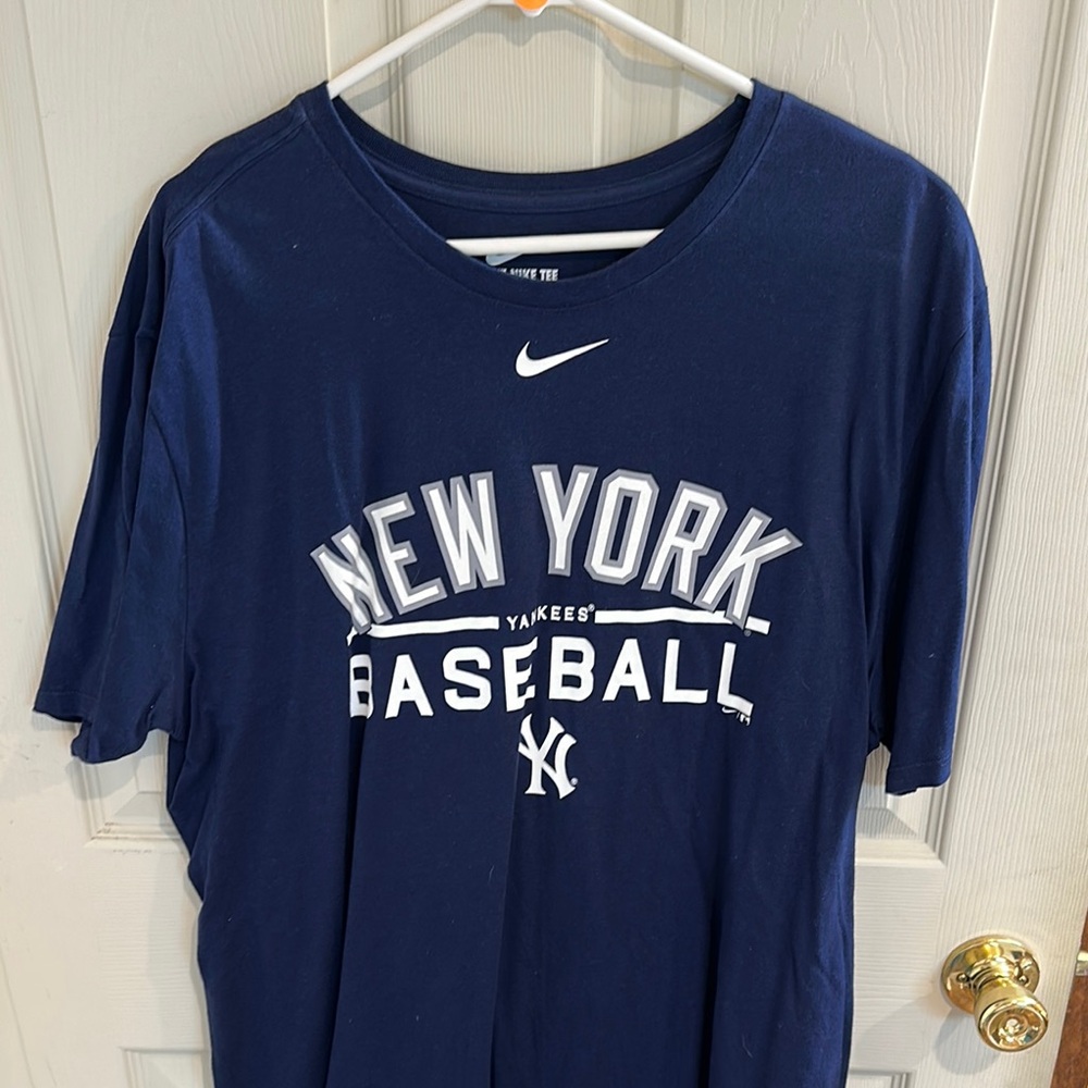Nike New York Yankees Blue Baseball Tee
